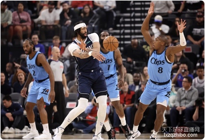 浓眉复出27+9哈登29+7+14 小卡29分快船胜独行侠