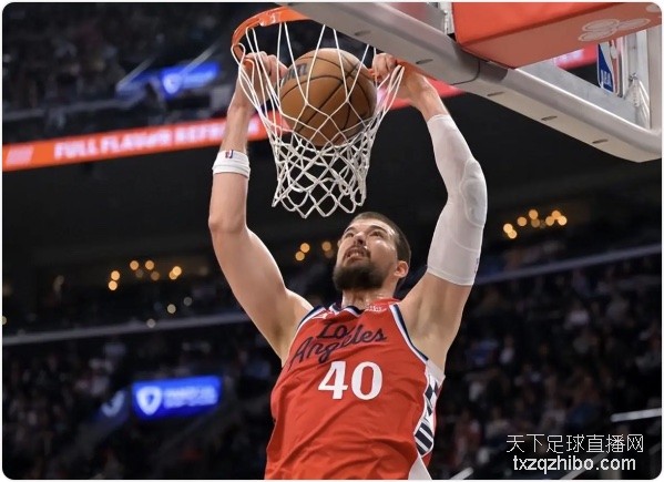 祖巴茨33+18伦纳德20分哈登19分 快船不敌骑士