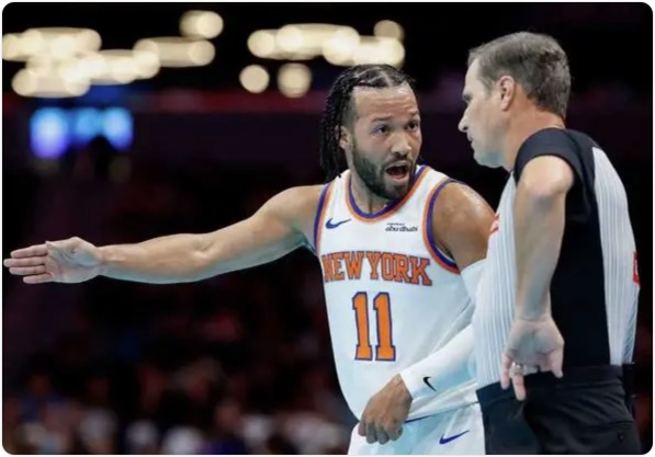 11月27日 NBA杯小组赛东部 尼克斯vs黄蜂 全场录像回放