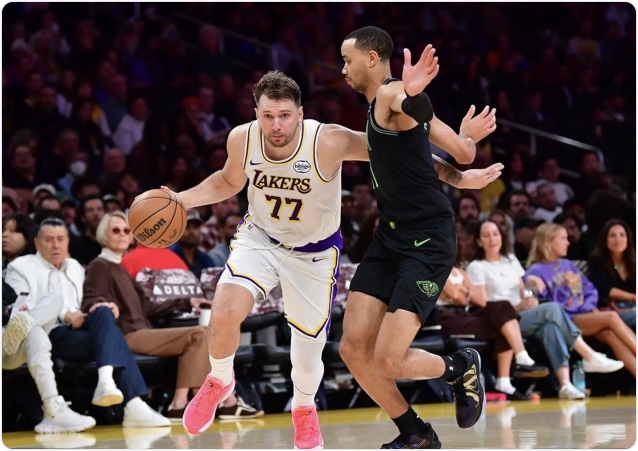 12月01日 NBA常规赛 鹈鹕vs湖人 全场录像回放