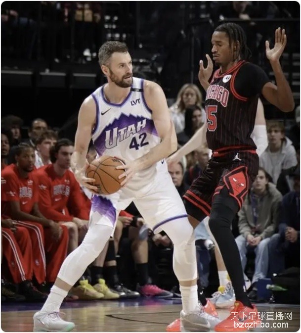 0.8秒三分准绝杀！马卡47分爵士双加时险胜公牛 吉迪26+12+13