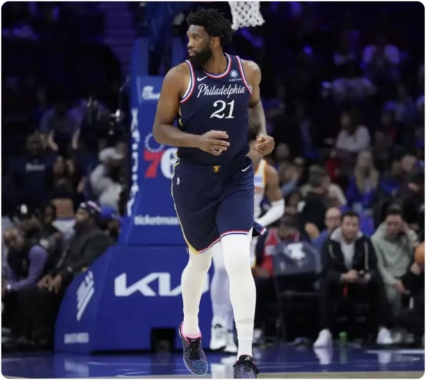 12月01日 NBA常规赛 老鹰vs76人 全场录像回放