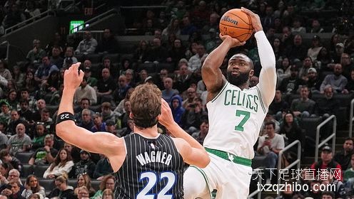 绿军终结魔术3连胜 布朗35+8 A·西蒙斯23+5 小霍华德30+7