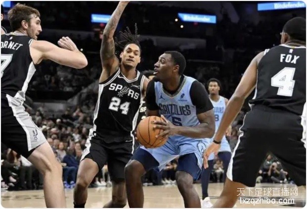 文班亚马缺战，福克斯26+3+单节爆砍16分，马刺力克无莫熊