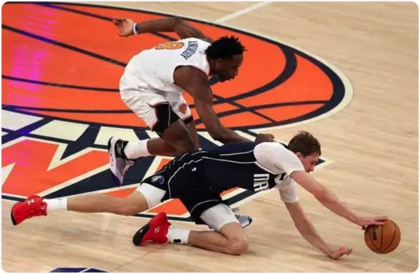 01月20日 NBA常规赛 独行侠vs尼克斯 全场录像回放