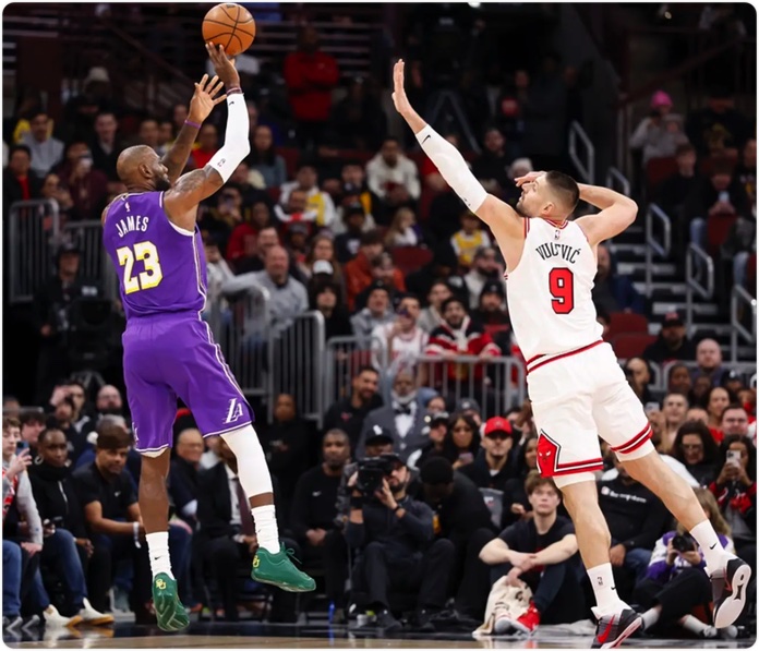 01月27日 NBA常规赛 湖人vs公牛 全场录像回放