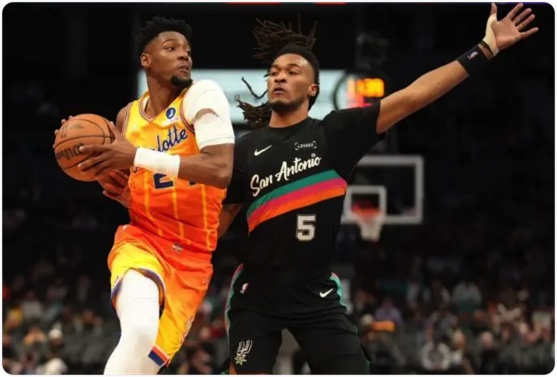 02月01日 NBA常规赛 马刺vs黄蜂 全场录像回放