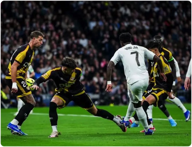 02月01日 西甲第22轮 皇家马德里vs巴列卡诺 全场录像回放